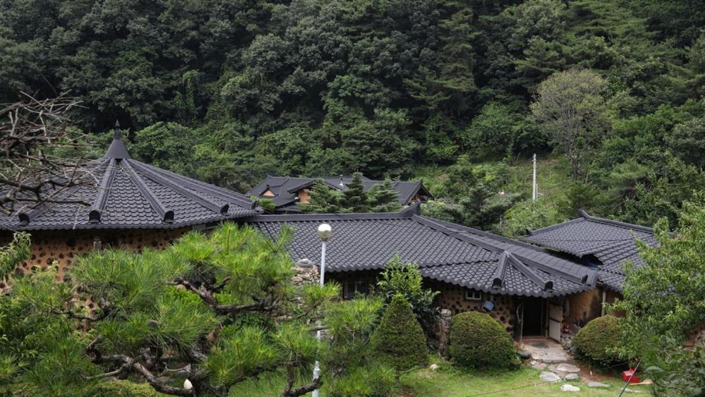 Hoengseong Daraegol Sanbang Pension Buitenkant foto