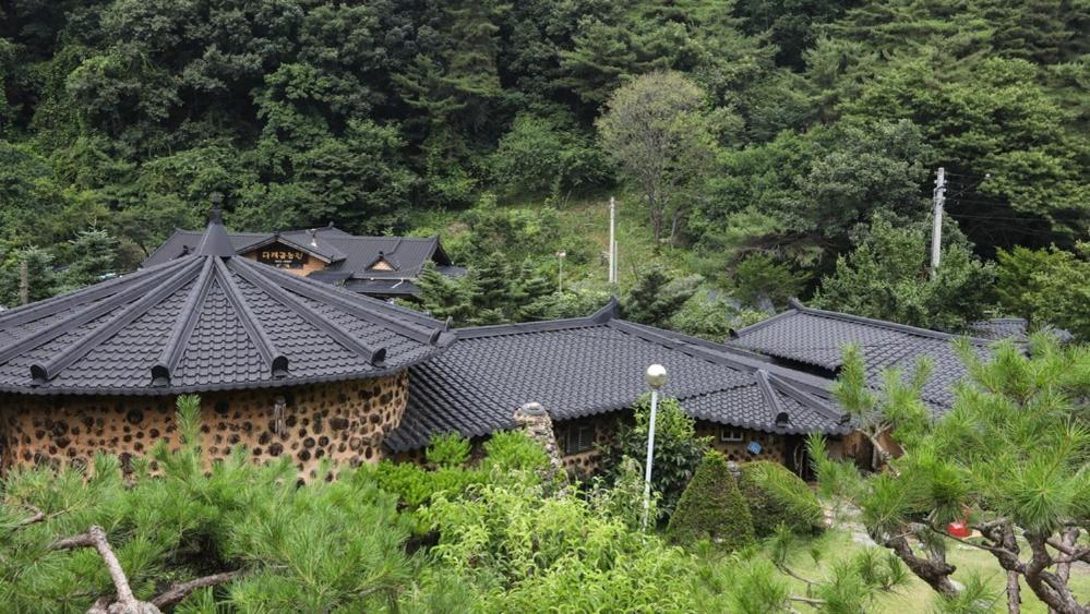 Hoengseong Daraegol Sanbang Pension Buitenkant foto