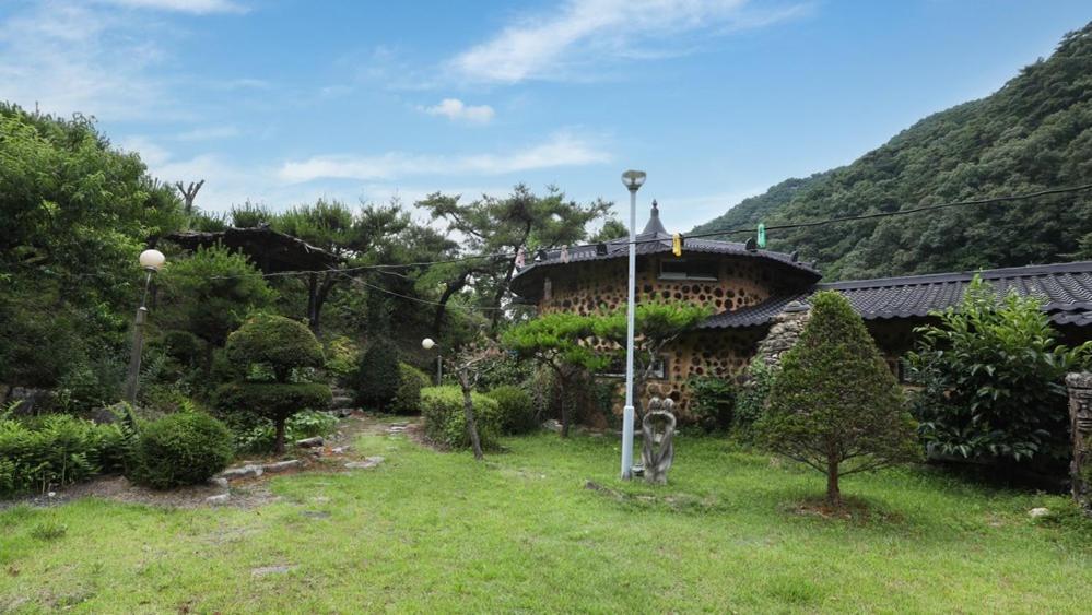 Hoengseong Daraegol Sanbang Pension Buitenkant foto