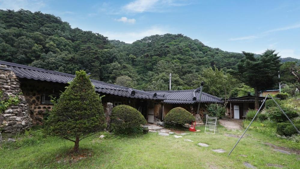 Hoengseong Daraegol Sanbang Pension Buitenkant foto